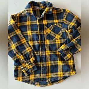 Cozy 100% cotton long sleeve shirt from Primark size 5-6 years